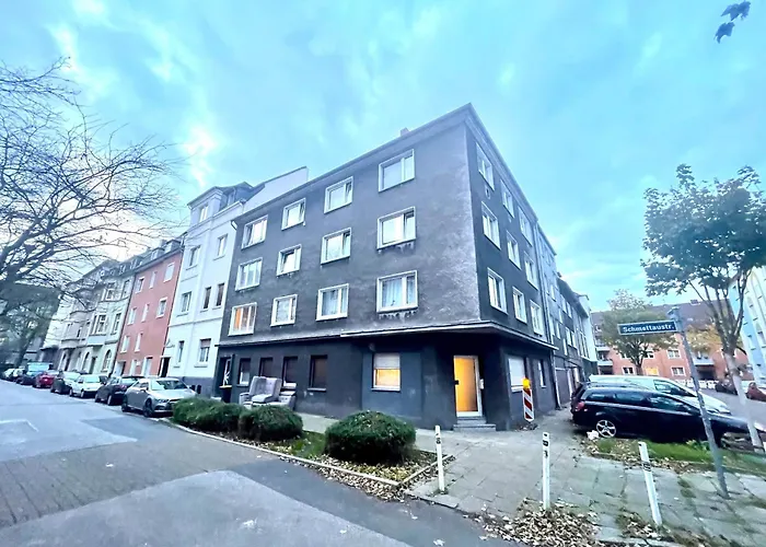 Grosse 80Qm 3 Zimmer Wohnung, Nahe Messe & Klinikum, 2X 55\