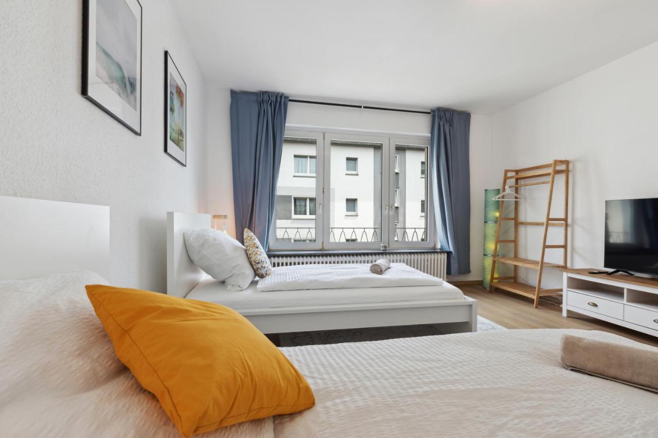 Grosse 80qm 3 Wohnung, Nahe Messe & Klinikum, 2x 55
