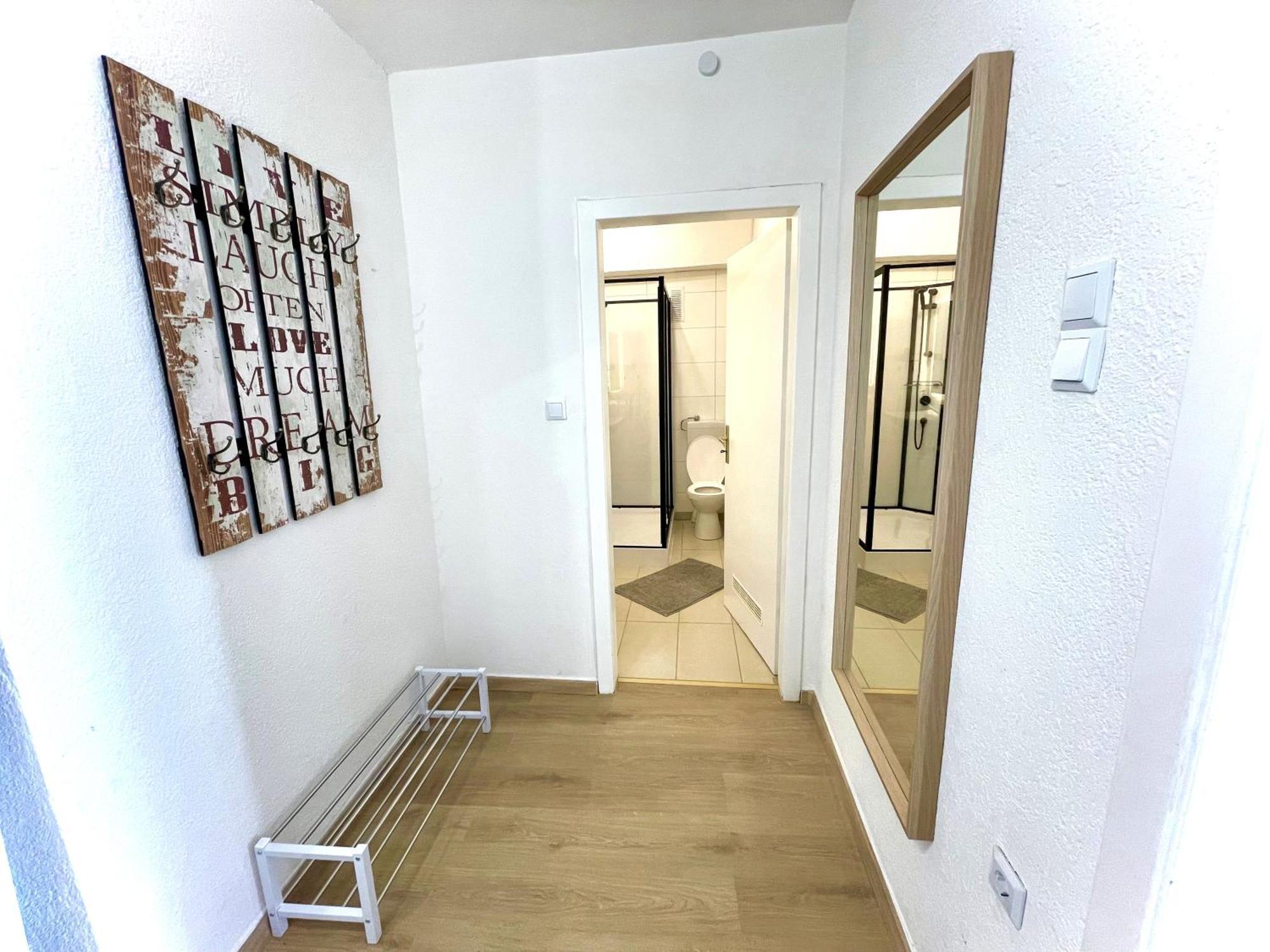 Grosse 80qm 3 Wohnung, Nahe Messe & Klinikum, 2x 55